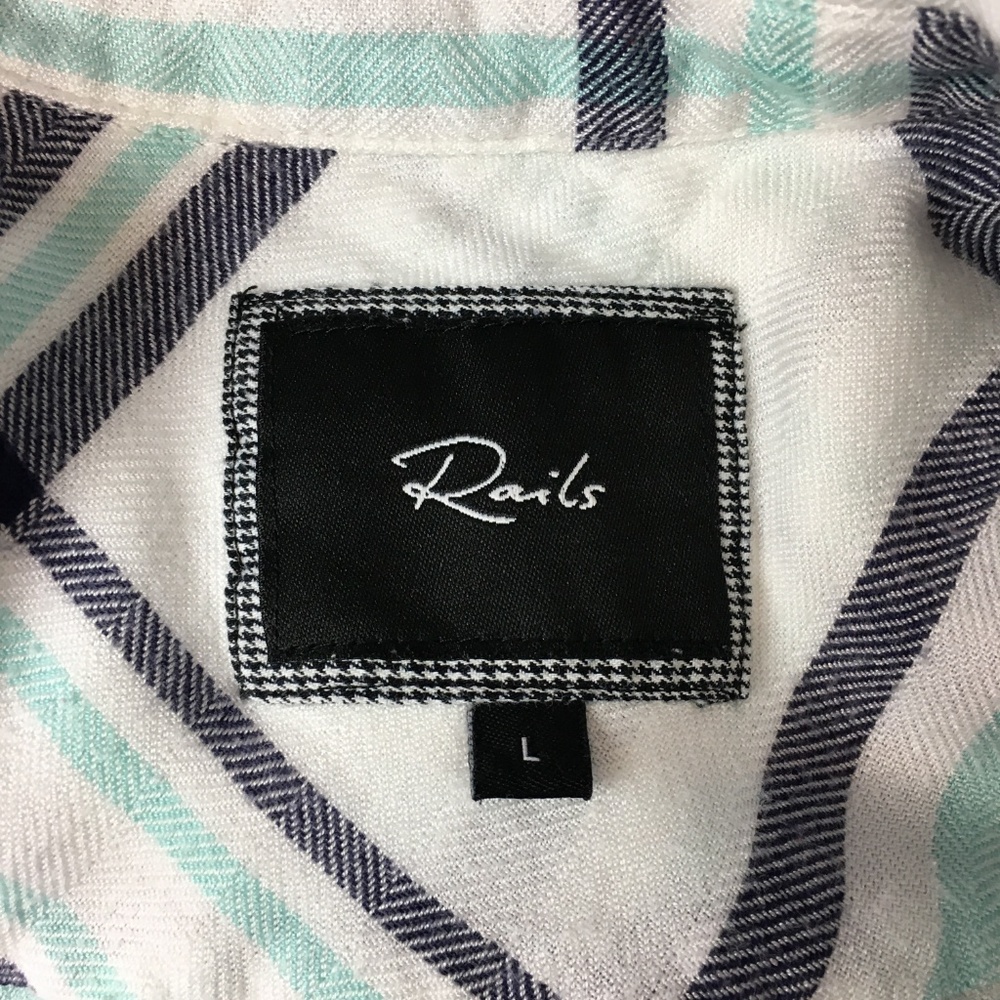 Rails Sz L Britt Short sleeve button down flannel - Picture 2 of 8